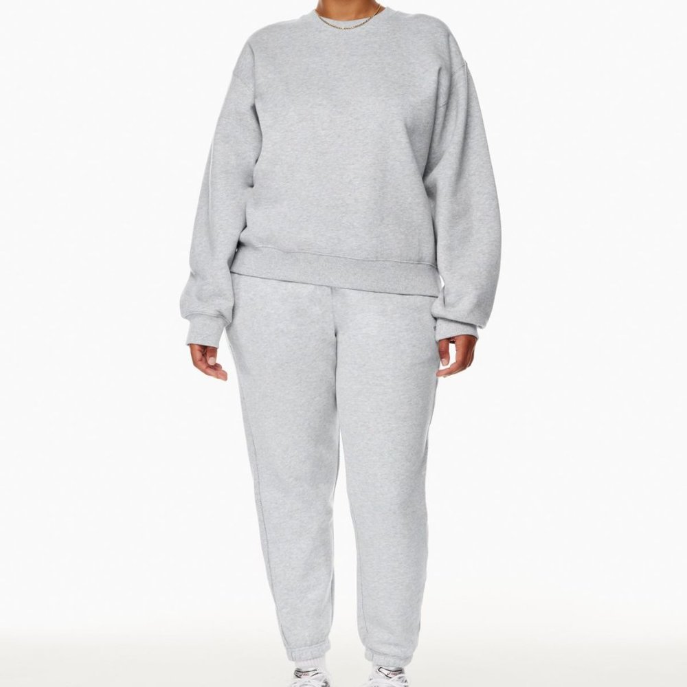 Aritzia Boyfriend Sweatpants + Cozy Fleece Perfect Crew Sweatshirt SET